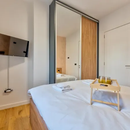 La Vida 즐라티보